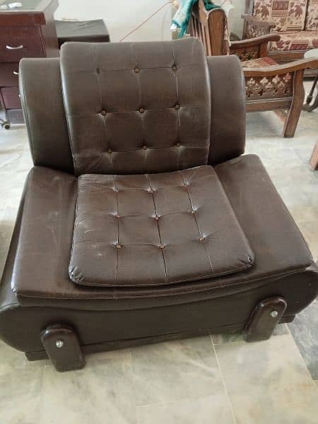 Seven seater Lather sofa for sale 5