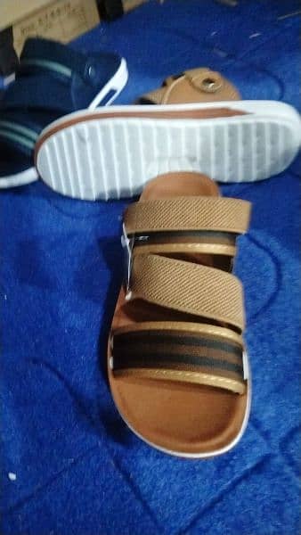 sandals shoes factory  Rait par maojud hai price  950  . joda 5
