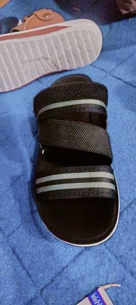 sandals shoes factory  Rait par maojud hai price  950  . joda 9