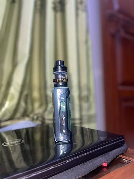 GEEKVAPE T200 only 1 week used urgent need of money 1