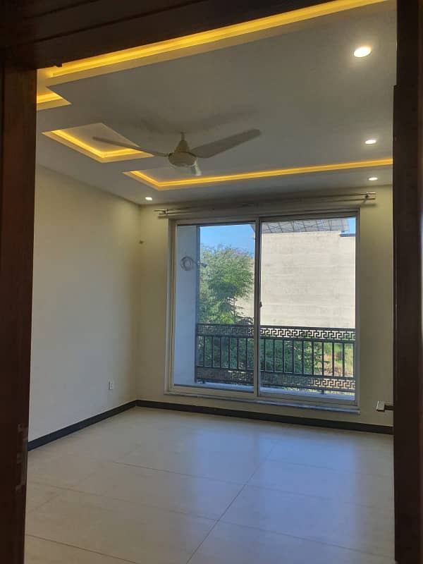40x80, Upper Portion Available for Rent with 3 bedrooms in G-13, Islamabad 3