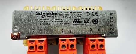 New VPM05D250000 Schneider Power Supplies, Power Protection