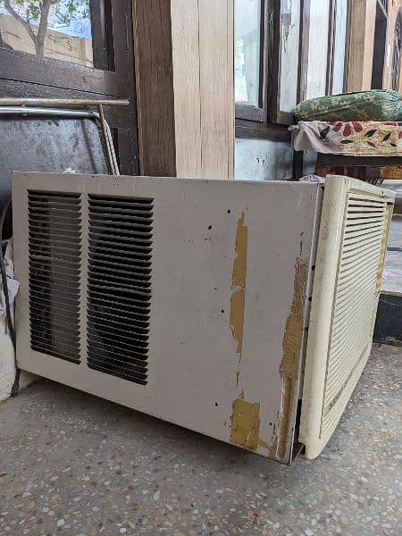 General window AC available for sale 1