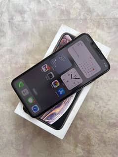 iphone xs max pta approved 10/10 condition