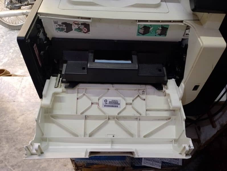 HP laser jet printer 3in1 printer scanner photocopier good condition 3