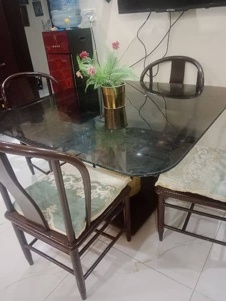 Antique style dinning table with 4 chairs 8