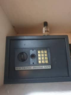 electronic digital safe