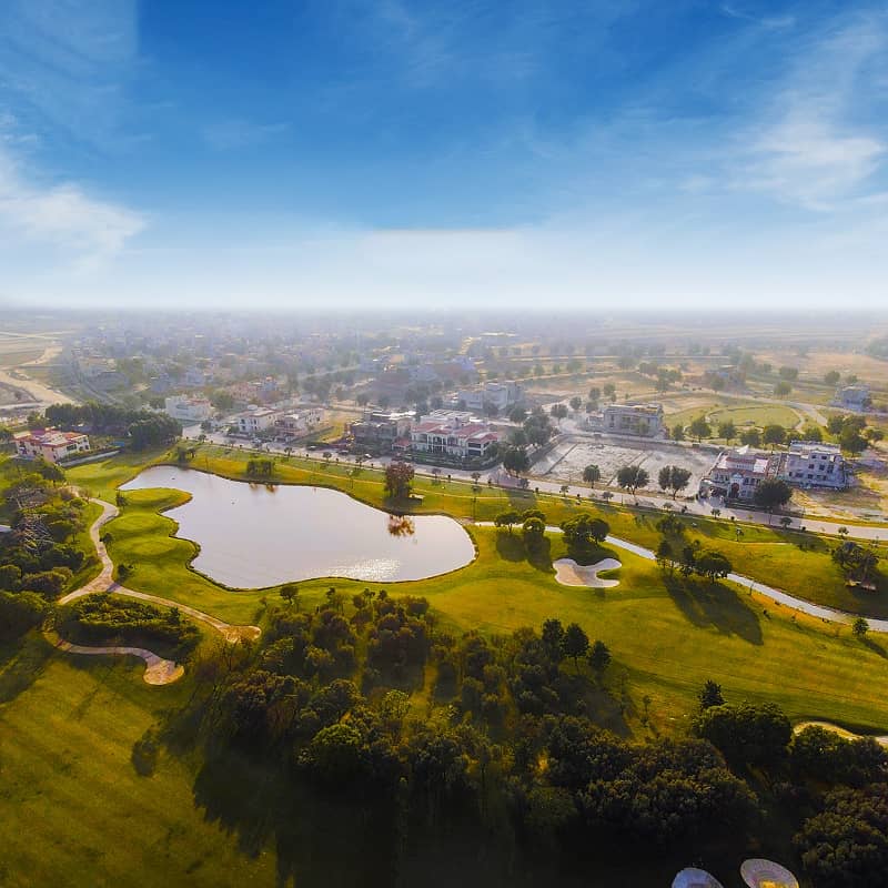 20 Marla Facing Park Plot For Sale In Lake City Golf Estate-1 0