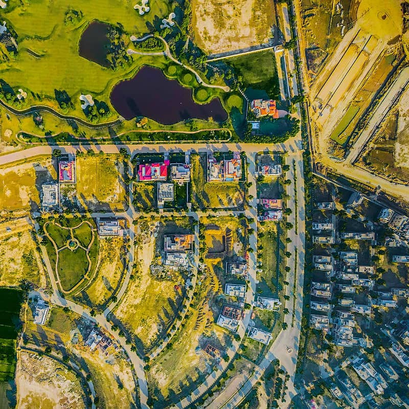 20 Marla Facing Park Plot For Sale In Lake City Golf Estate-1 4