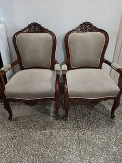Chinoti Chairs