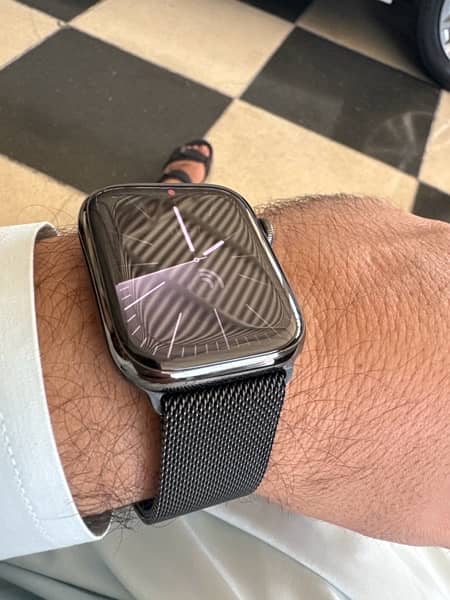 Apple watch Series 7 stainless steel with millines loop 0