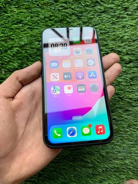 iPhone XR 64GB JV NON ACTIVE 15