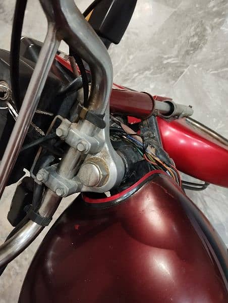 Urgent Sale: Well-Maintained United 100cc Bike - Low Mileage 2