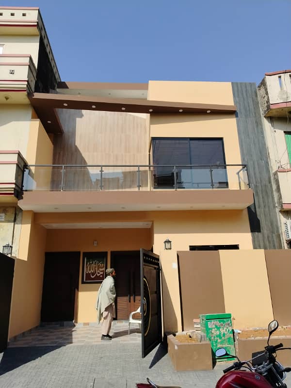 Brand New 25x40 House for Sale with 3 Bedrooms in G13 Islamabad 0