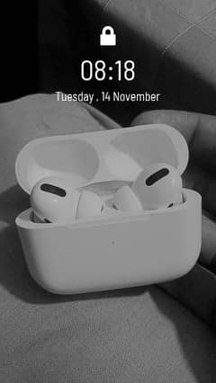 Apple 2nd genratoin airpods Sale!