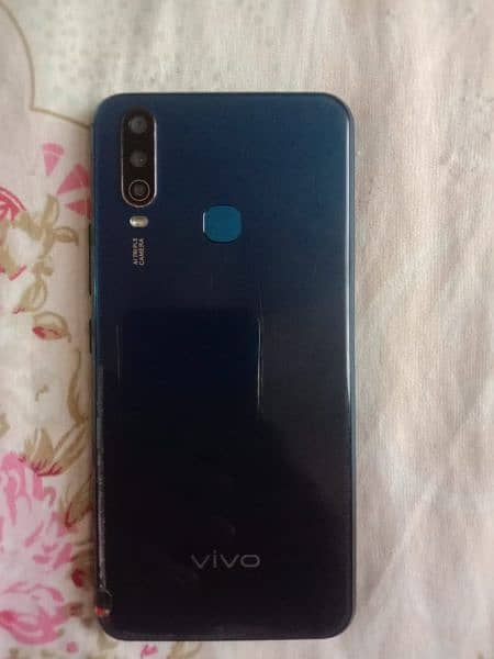 Vivo Y17 Available 2 month use Condition 9/10 Box k sath 0