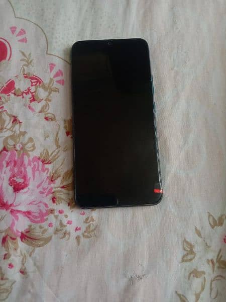 Vivo Y17 Available 2 month use Condition 9/10 Box k sath 2