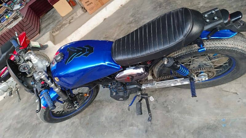 Lifan caferacer bike 200 cc for sale 0