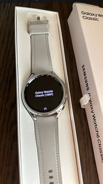 Galaxy Watch 6 Classic 47mm, Extra Spigen Strap, Box, Magnetic Charger 1