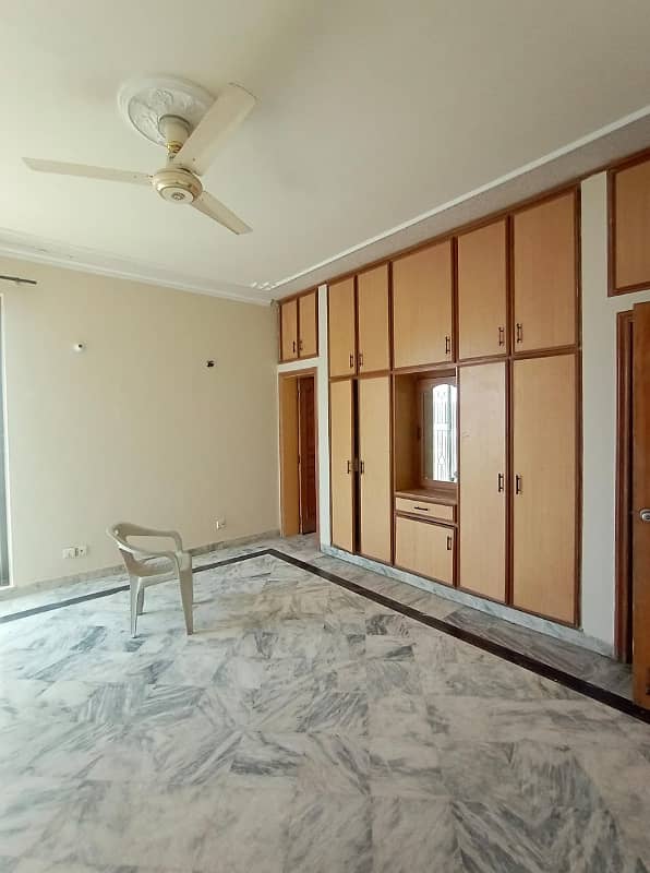 1 Kanal Vitra Modern Design Upper Portion Available For Rent in DHA phase 2 4