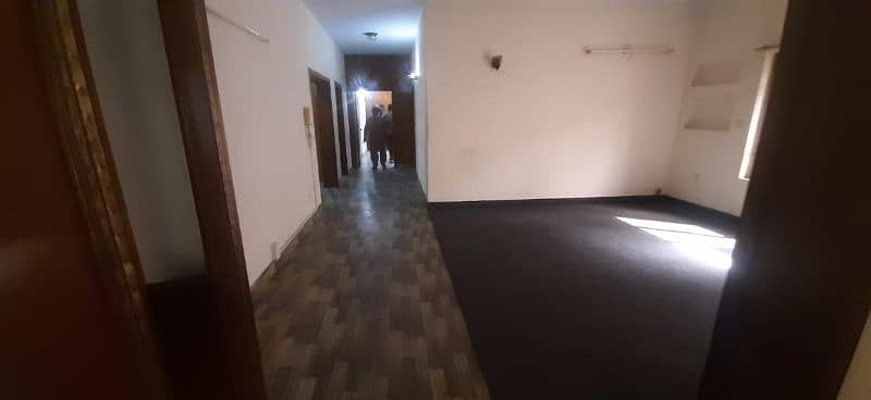 1 kanal Lower Portion For Rent in DHA Phase 2 block Q Near Cinema 14