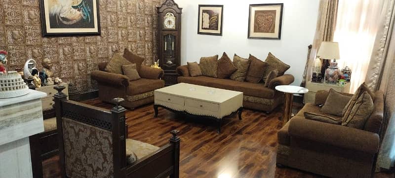 dha phase 4 kanal full house fully furnished facing park for rent 3