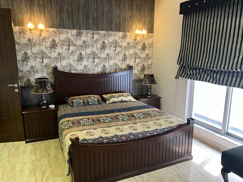 dha phase 4 kanal full house fully furnished facing park for rent 24