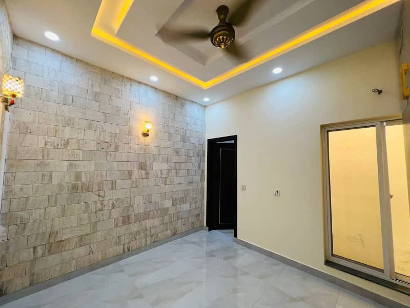 3 YEARS EASY INSALLMENT PLAN HOUSE FOR SALE PARK VIEW CITY LAHORE 3