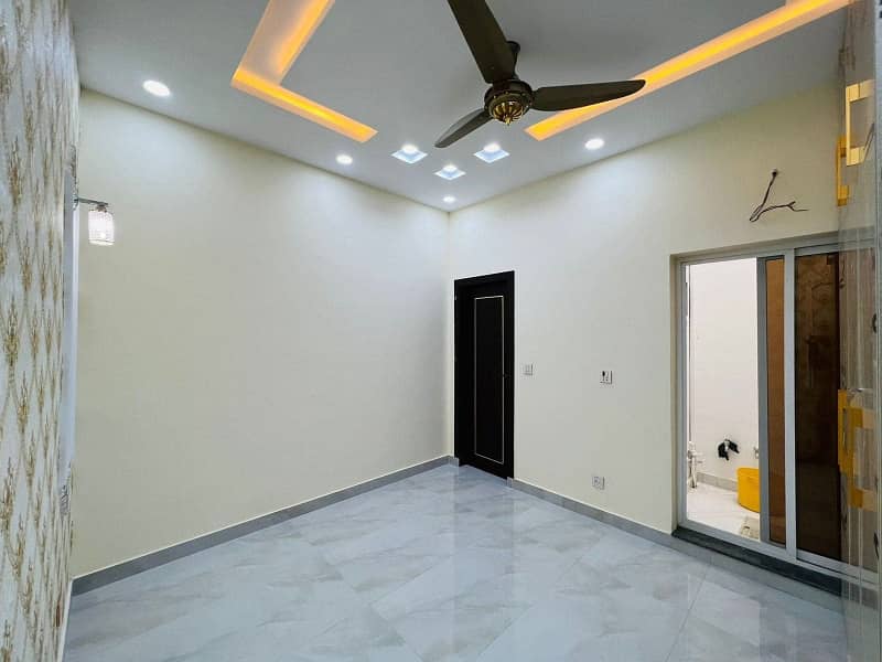 3 YEARS EASY INSALLMENT PLAN HOUSE FOR SALE PARK VIEW CITY LAHORE 4