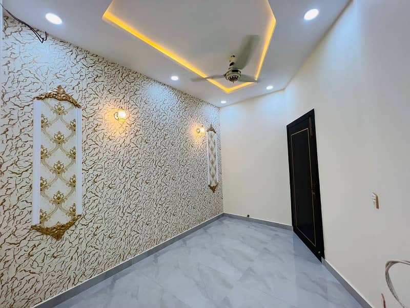 3 YEARS EASY INSALLMENT PLAN HOUSE FOR SALE PARK VIEW CITY LAHORE 7