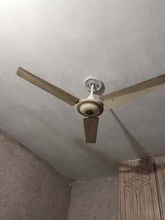 5 celling fan in best condition coper winding sale in Fatehjang city