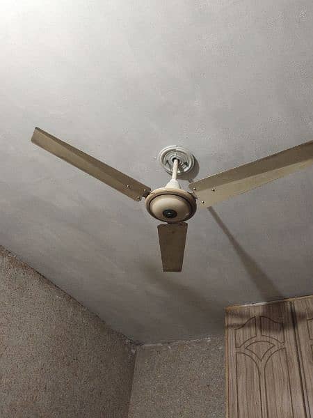 5 celling fan in best condition coper winding sale in Fatehjang city 0