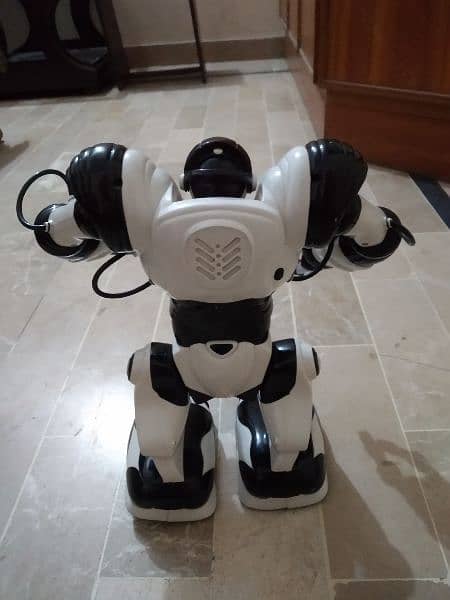 remote control  robot for children 3