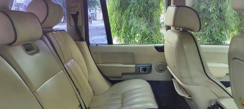 range Rover Vogue 8