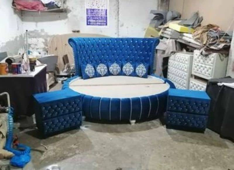Round king size bed made in total wood 3