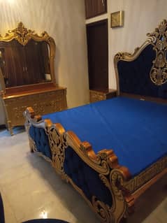 Almost new Double Bed with Dressing Just 5 month used