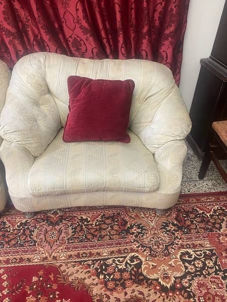 5 Seater Sofa Set very less used. 2