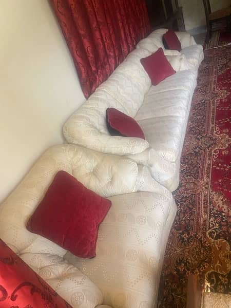 5 Seater Sofa Set very less used. 6