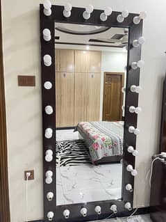 vanity mirror