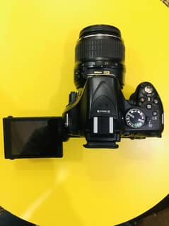 Nikon D5200 with 18-55 in New Condition