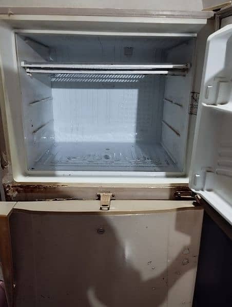 used refrigerator 2