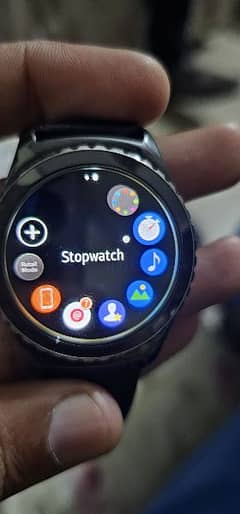 Samsung Galaxy Gear s2 Clasic watch 10/10 owsum Battery time.