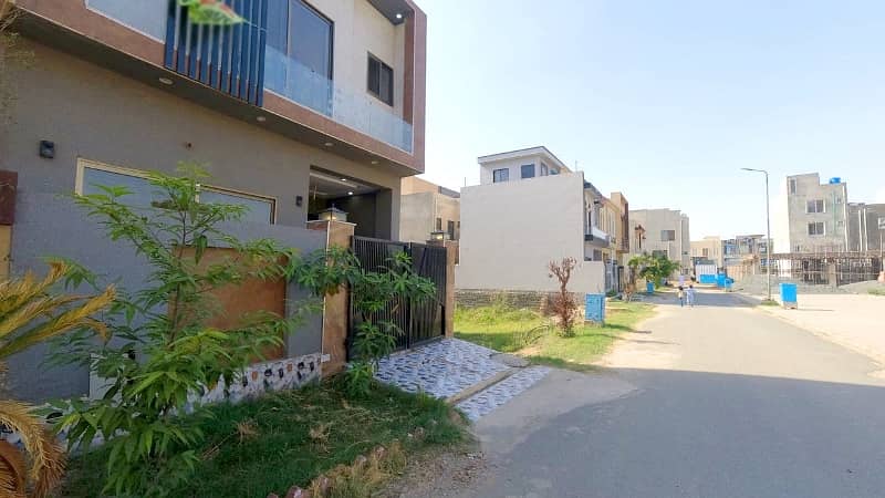 3 MARLA BRAND NEW HOUSE FOR SALE IN AL KABIR TOWN PHASE 2 BLCOK B 30