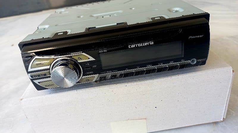 Pioneer DEH-380 Car Audio CD Player 0