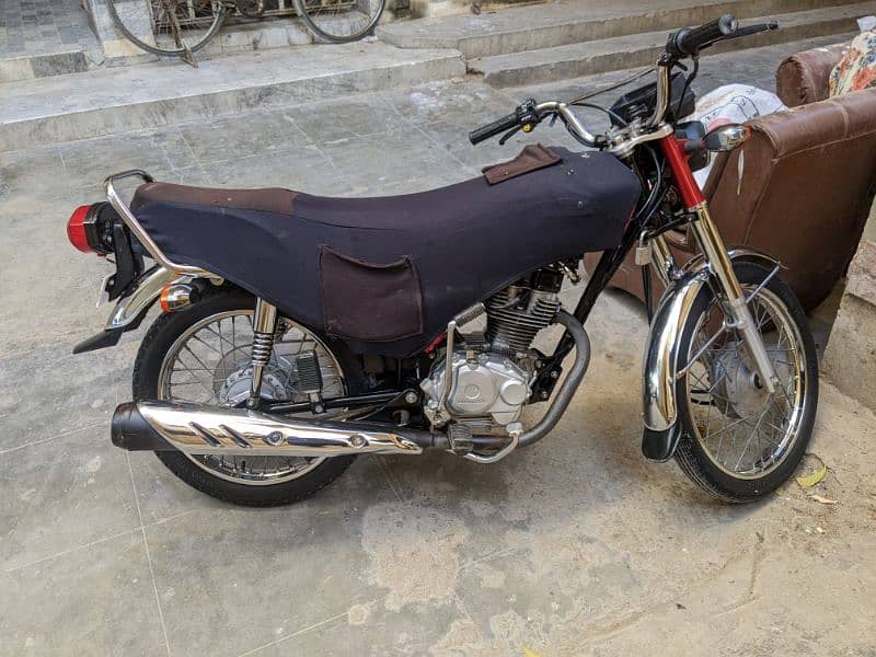 Honda cg 125 low milage very good condition 0