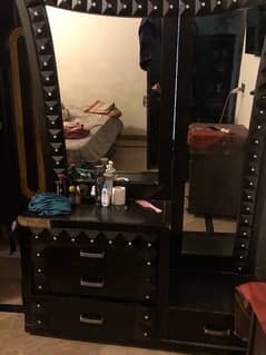 dressing table with long mirror