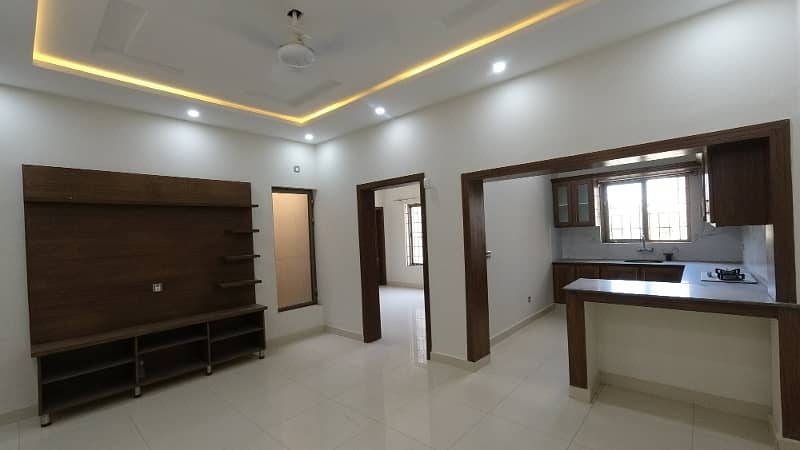 Perfect Prime Location 7 Marla House In Bahria Town Phase 8 - Abu Bakar Block For rent 16