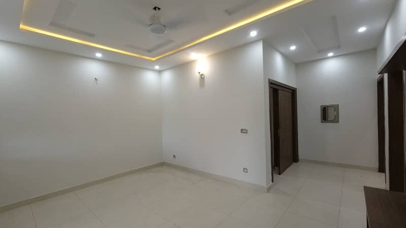 Perfect Prime Location 7 Marla House In Bahria Town Phase 8 - Abu Bakar Block For rent 17