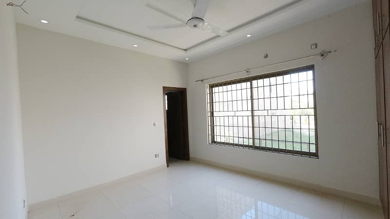 Perfect Prime Location 7 Marla House In Bahria Town Phase 8 - Abu Bakar Block For rent 20