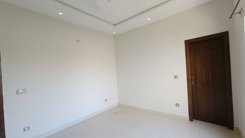 Perfect Prime Location 7 Marla House In Bahria Town Phase 8 - Abu Bakar Block For rent 21